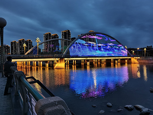 1742970194152440.jpg 呼图壁河道亮化.jpg