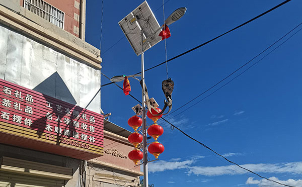 呼图壁智慧路灯在城市物联网系统中的集成与运维