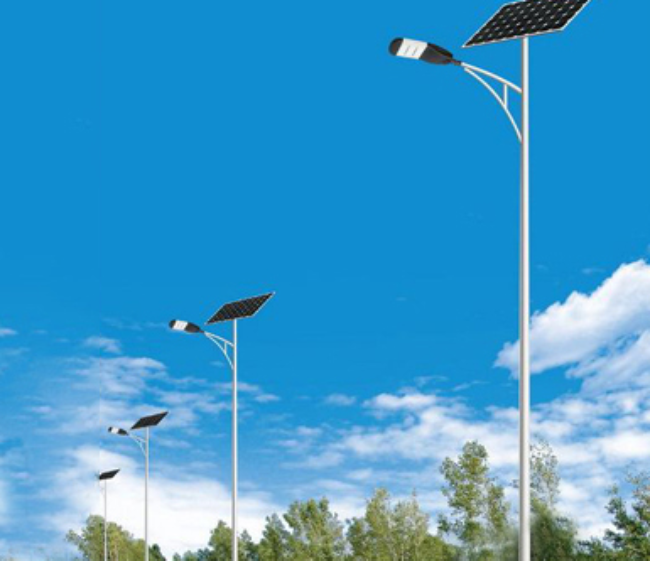 呼图壁太阳能路灯维护时，这些细节别忽略！